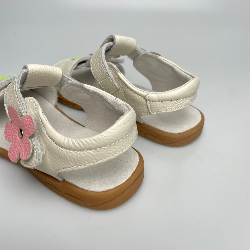 Гибкие сандалии и натуральной кожи MEOW KiDS Flower MK-L1